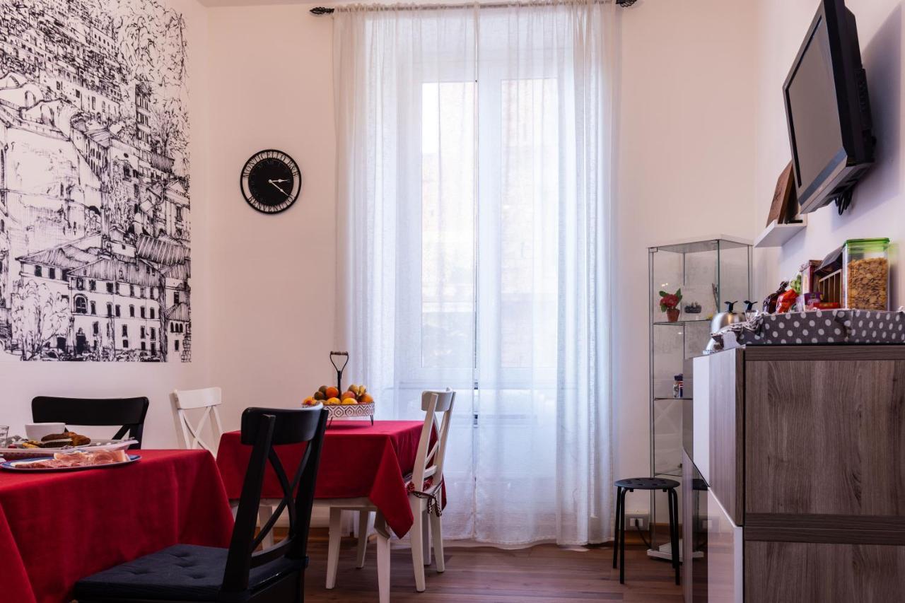 רומא Monticello Apartment Via Cavour מראה חיצוני תמונה