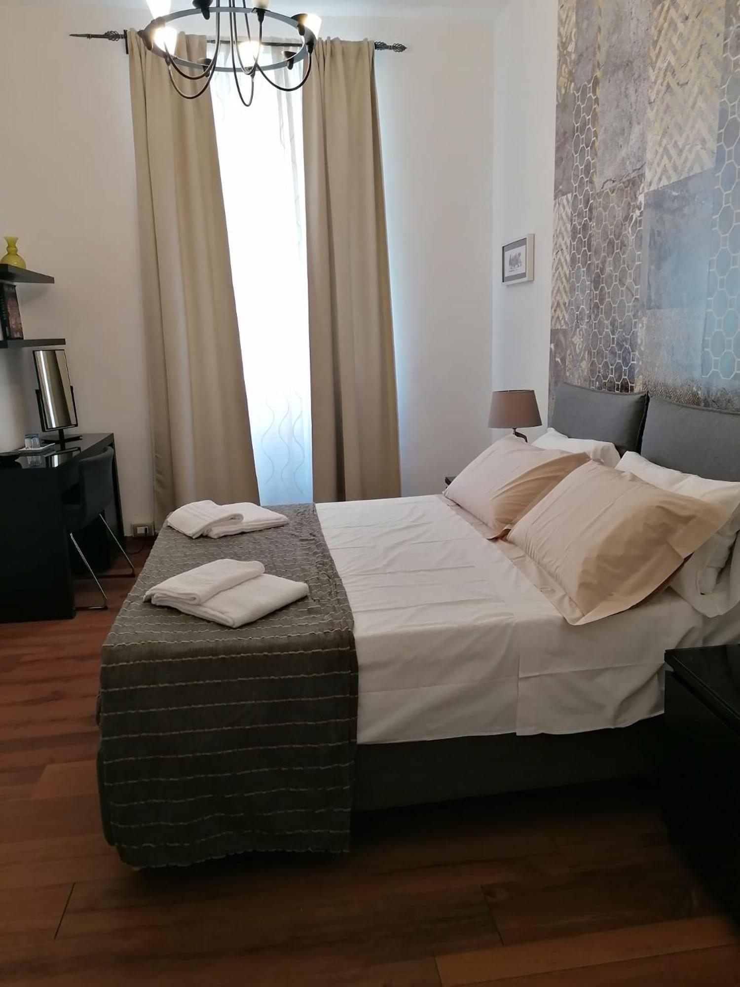רומא Monticello Apartment Via Cavour מראה חיצוני תמונה
